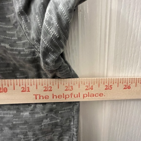 Tommy Bahama Hawaiian Shirt Men's L Pineapple 100% Silk Geometric Golf Camp - Picture 4 of 9